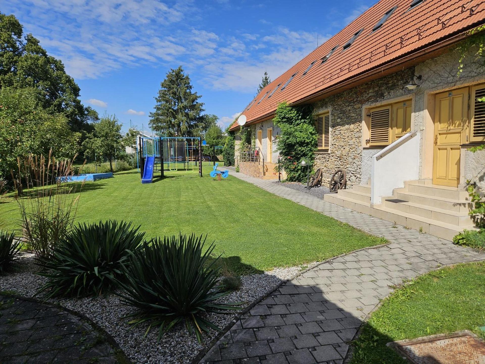 Penzion Pod Krivanom Liptovsky Hradok Exterior photo